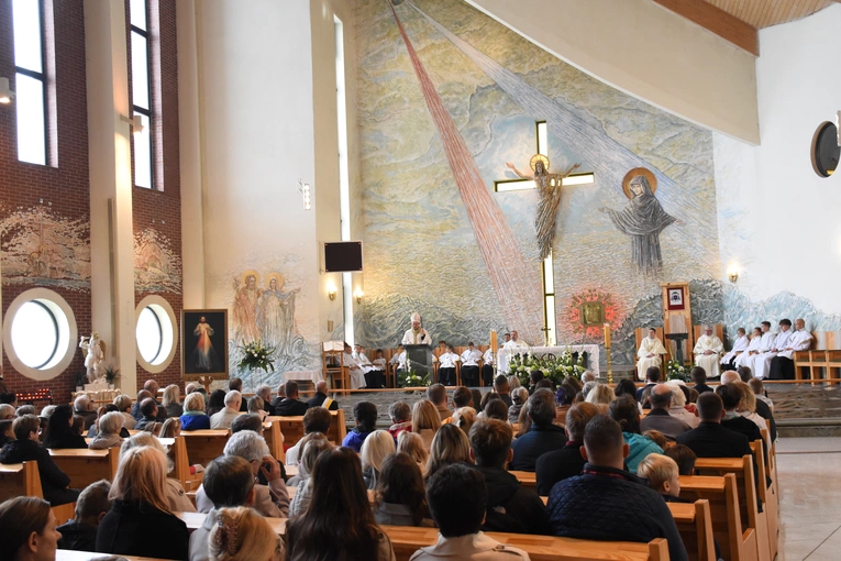 25 lat parafii pw. św. Faustyny Kowalskiej w Pucku