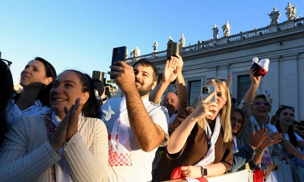Pielgrzymi z Chorwacji na Placu św. Piotra