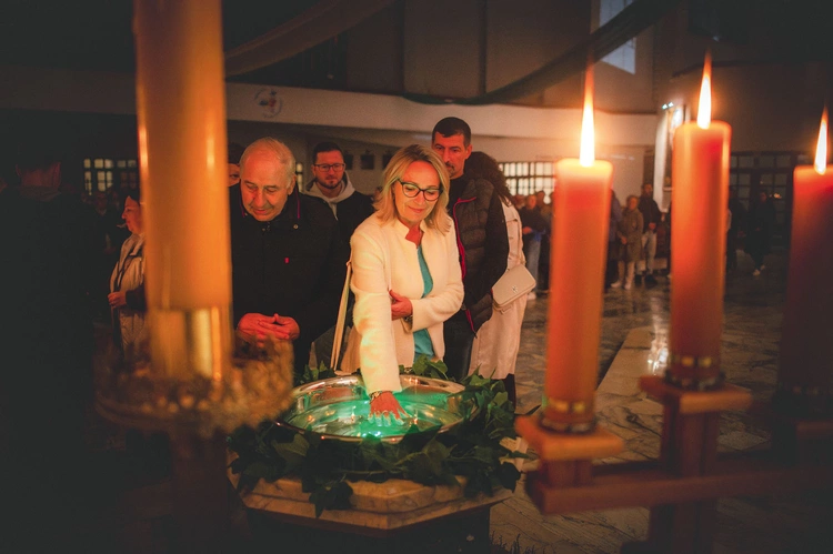 Wydarzenie zwieńczyło odnowienie przyrzeczeń chrzcielnych.
