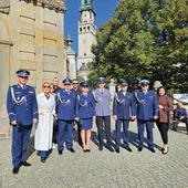 Elbląscy stróże prawa u stóp klasztoru jasnogórskiego.