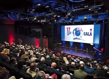 Wypełniona publicznością  sala GCF.