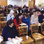  Pasjonaci słowa Bożego znów spotkają się na sobotnich zajęciach.