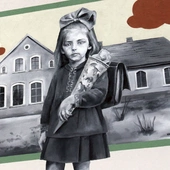 Odsłonięty mural przedstawia przedwojenną pierwszoklasistkę z Otmic.