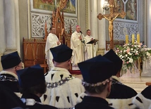 Modlitwa w intencji świata akademickiego w katedrze ONMP w Radomiu.