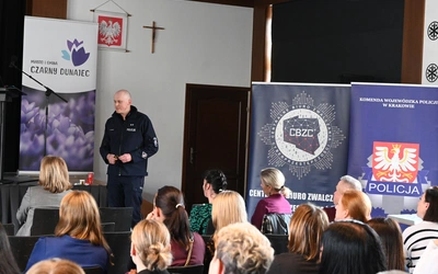 Czarny Dunajec. Konferencja "Relacje - rozwój - rozsądek"