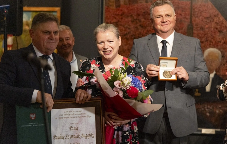 Medalem pamiątkowym Pro Masovia odznaczono Paulinę Szymalak-Bugajską.