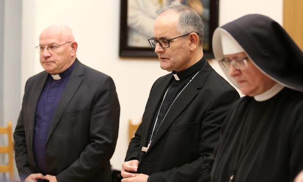 Abp Przybylski: Rodzina ma wpływ na kształtowanie powołania 