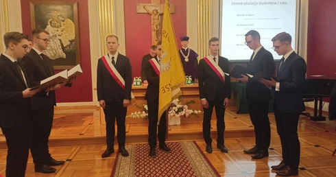 Płock. Niech kształtuje ich Miłość