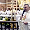 Główny przewodnik pieszej pielgrzymki w czasie jednego z epilogów.