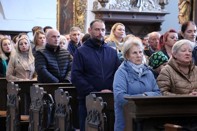 Ślubowanie w KLO w Henrykowie - rok szkolny 2025/2026