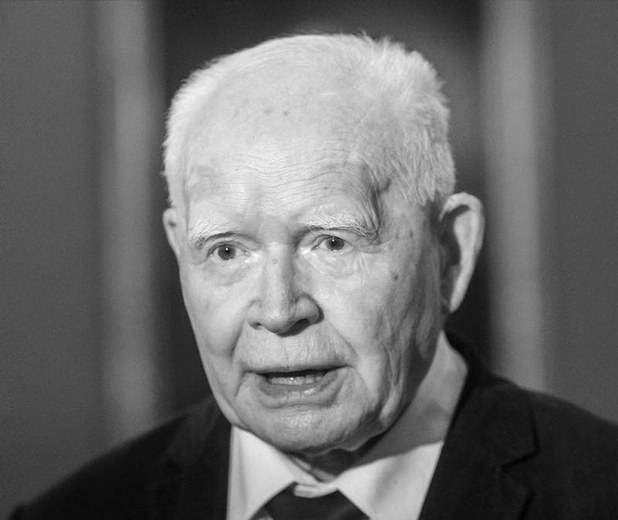 "Non omnis moriar" - zmarł prof. Adam Strzembosz