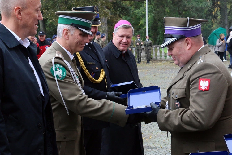 Ślubowanie w KLO w Henrykowie - rok szkolny 2025/2026