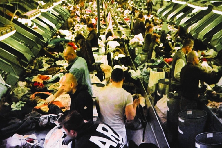 Wernisaż wystawy "Nurdle, fusy i ubrania martwych Europejczyków"