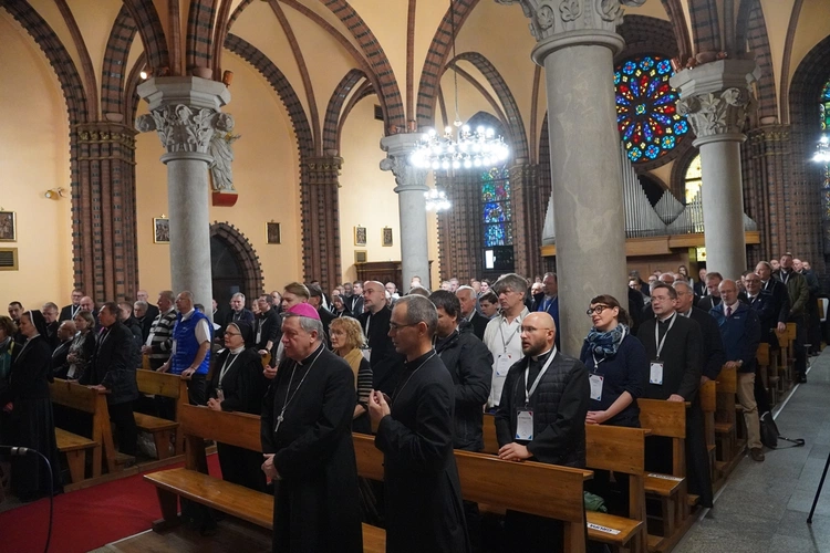 Synodalne obrady na Ostrowie Tumskim