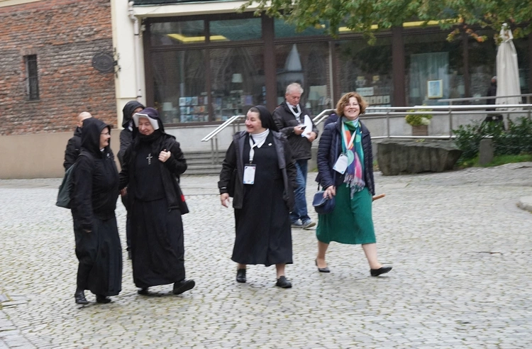 Synodalne obrady na Ostrowie Tumskim