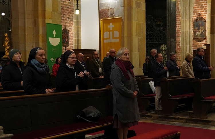 Synodalne obrady na Ostrowie Tumskim