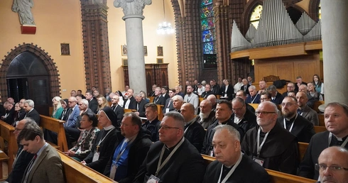 Synodalne obrady na Ostrowie Tumskim