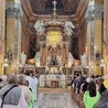 Rzym przy figurze Matki Bożej Fatimskiej