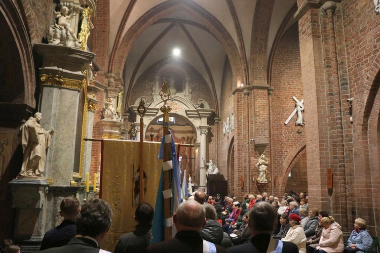 Pielgrzymka Żywego Różańca 