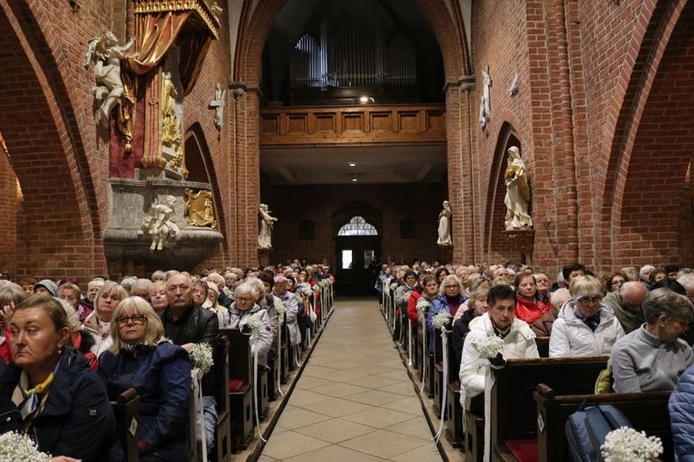 Pielgrzymka Żywego Różańca 