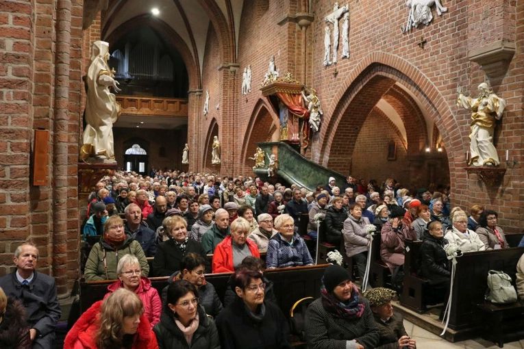 Pielgrzymka Żywego Różańca 