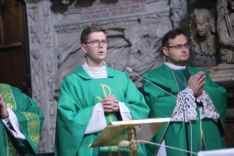 Pielgrzymka nauczycieli i wychowawców