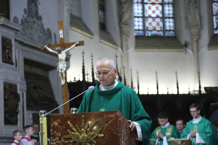 Pielgrzymka nauczycieli i wychowawców