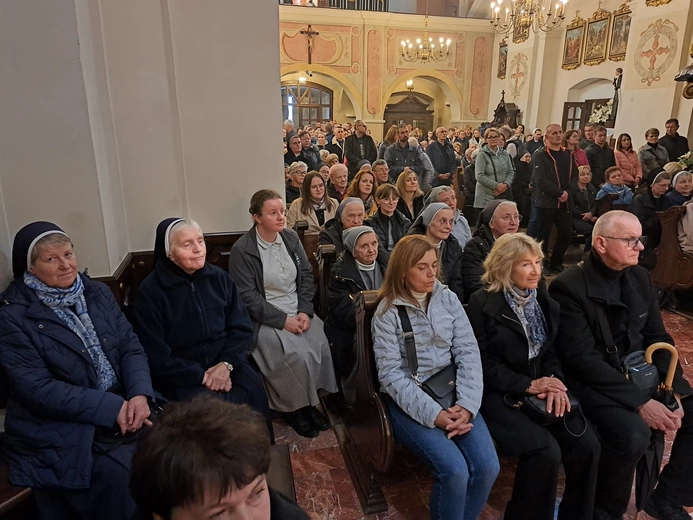 Tuchów. Październikowe czuwanie o powołanie