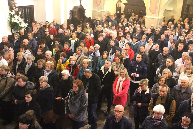 Tuchów. Październikowe czuwanie o powołanie