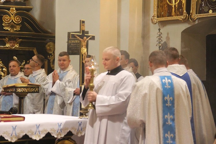 Tuchów. Październikowe czuwanie o powołanie