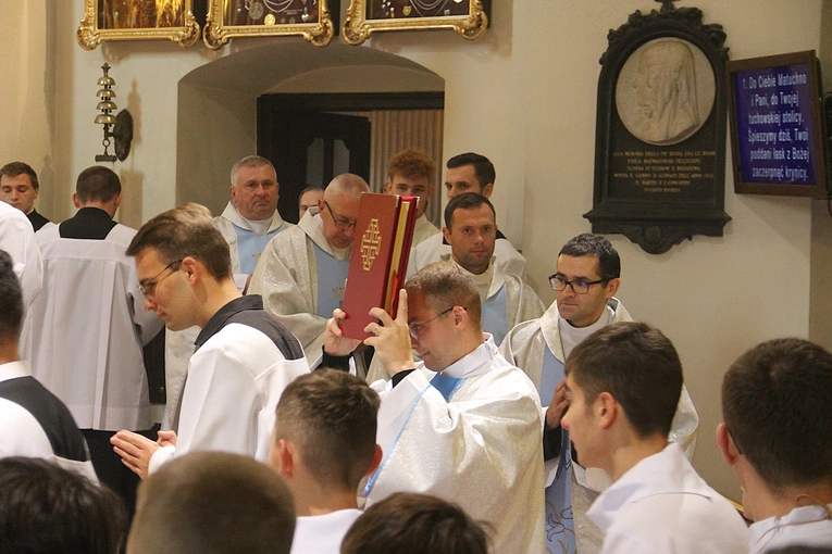 Tuchów. Październikowe czuwanie o powołanie