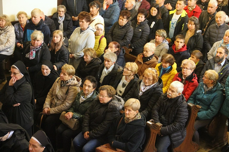 Tuchów. Październikowe czuwanie o powołanie