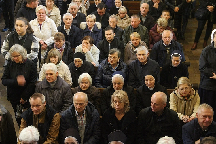 Tuchów. Październikowe czuwanie o powołanie