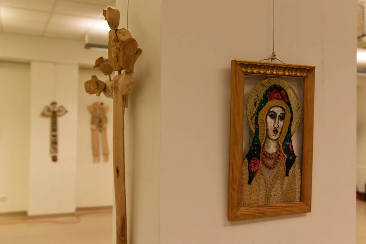 Anioły w brzeskiej bibliotece