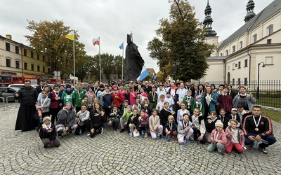 W hołdzie św. Janowi Pawłowi II w Łowiczu po raz kolejny zorganizowano bieg papieski. 