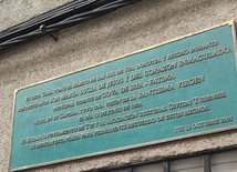 Tablica upamiętniająca wydarzenia z 13 czerwca 1929 r.