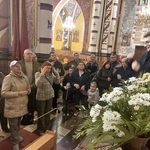 Niesłyszący pielgrzymowali do Matki Bożej Szkaplerznej