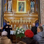 Niesłyszący pielgrzymowali do Matki Bożej Szkaplerznej