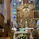 Niesłyszący pielgrzymowali do Matki Bożej Szkaplerznej