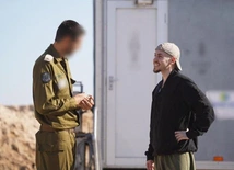 Jeden z uwolnionych - Eitan More