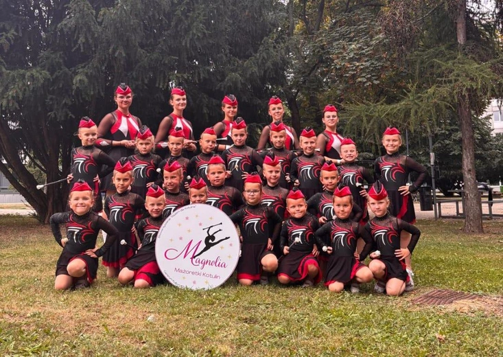 Trening mażoretek Mini Magnolia, mistrzyń świata z Kotulina