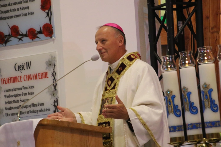 Lucień. Poświęcenie figury św. Kazimierza