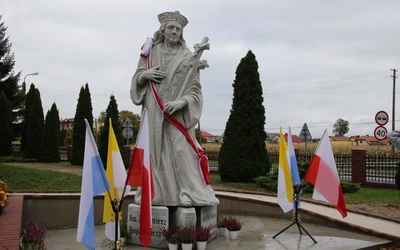 Lucień. Poświęcenie figury św. Kazimierza