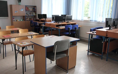 MEN: w Polsce jest 707,6 tys. nauczycieli