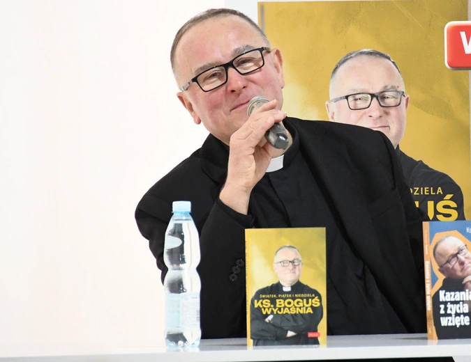 Czym różni się opłatek wigilijny od Komunii Świętej?