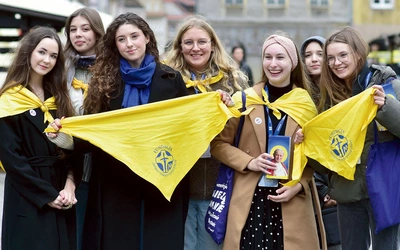 Fundacja dba o rozwój młodych ludzi, których ks. Kamil Wyszyński nazywa „perłami Warmii”.