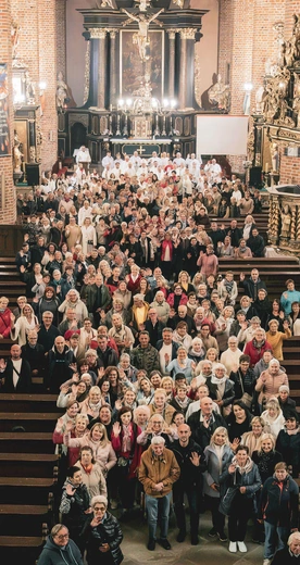 Podczas Eucharystii abp Józef Górzyński wskazywał, żeby trzymać się bardzo mocno we wspólnotach odnowy, wpatrywać w Chrystusa, Jego nauczanie i otwierać się na Ducha Świętego.