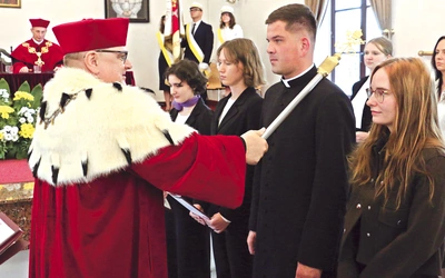 Uroczysta immatrykulacja to okazja do podsumowań, prezentacji planów i nominacji oraz podziękowań.