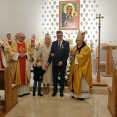 Państwo Krajewscy zostali odznaczeni przez archidiecezję wrocławską Medalem św. Jadwigi.