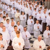 Nowi lektorzy i ceremoniarze są zaproszeni do kontynuacji formacji oraz zdobywania nowych kompetencji podczas dni skupienia połączonych z kursem animatora służby liturgicznej.